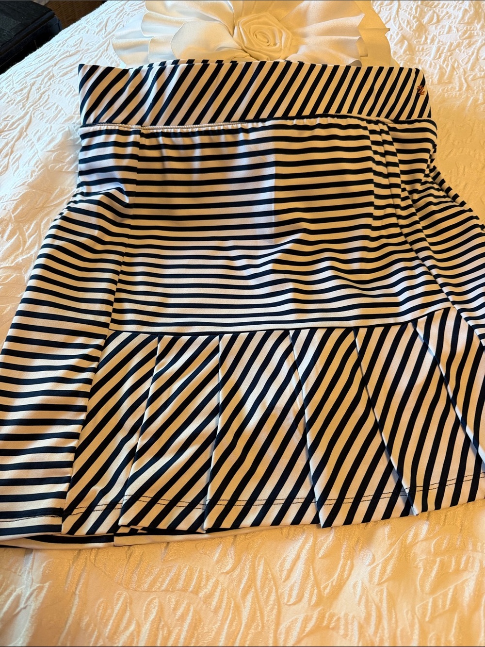 Izod Navy and White Striped Skort